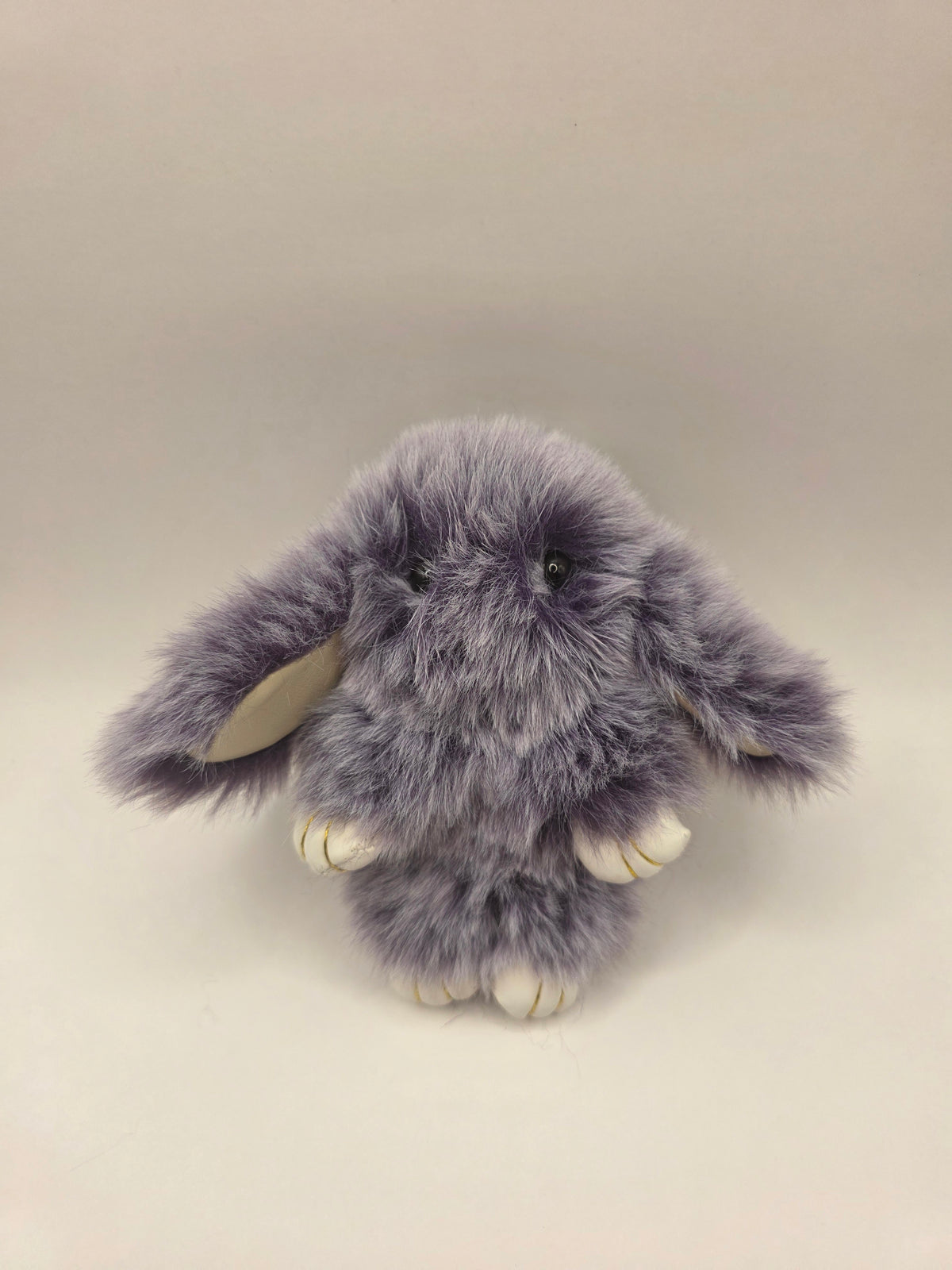 Paarse Bunny Bag Charm – Tassenhanger met Pootje & Parels