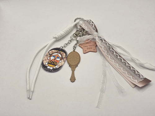 Bunny Bag Charm – Beige | Luxe Tassenhanger met Charms