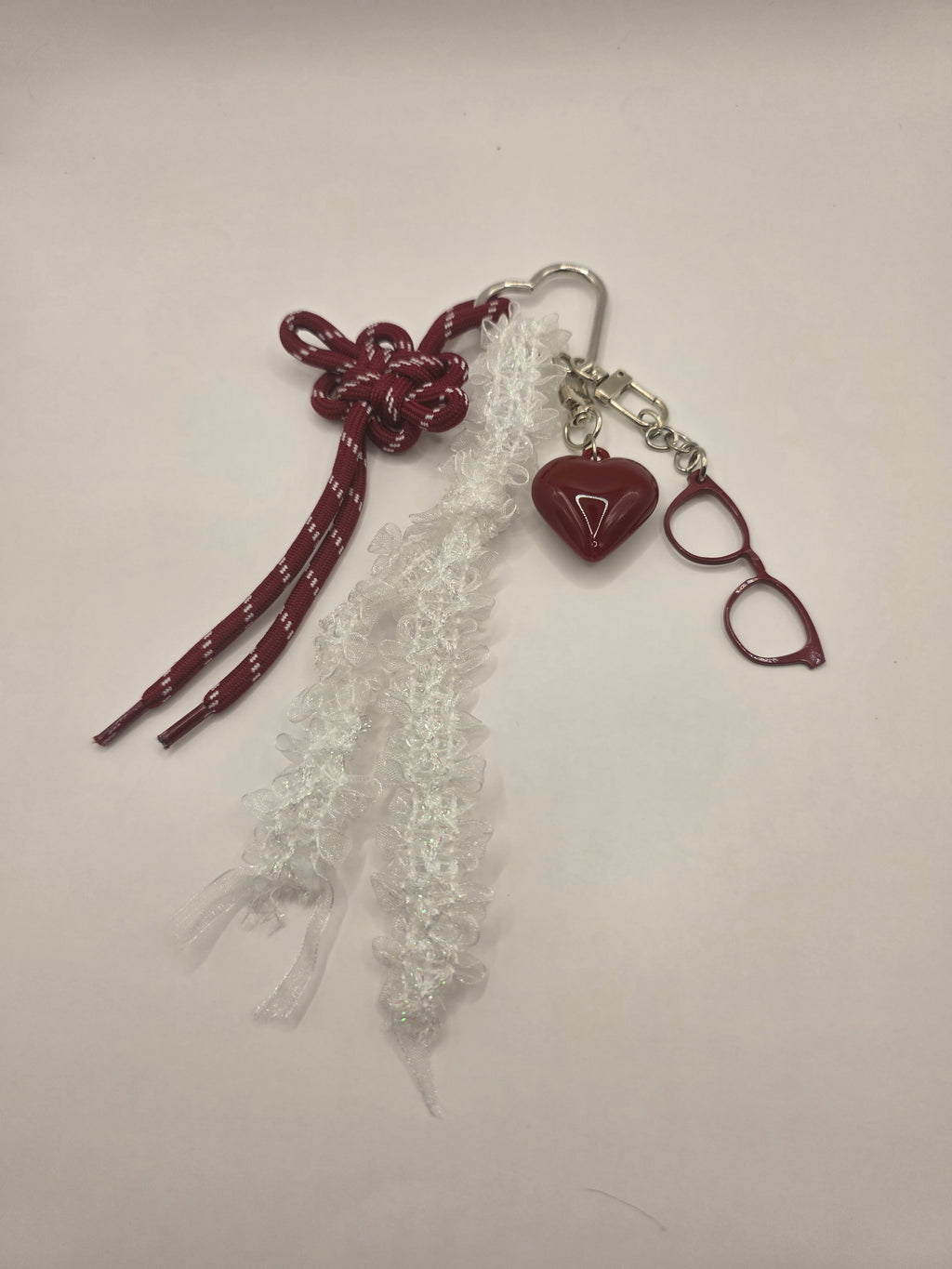 Bordeaux Bunny Bag Charm – Tassenhanger met Hartje & Brilletje