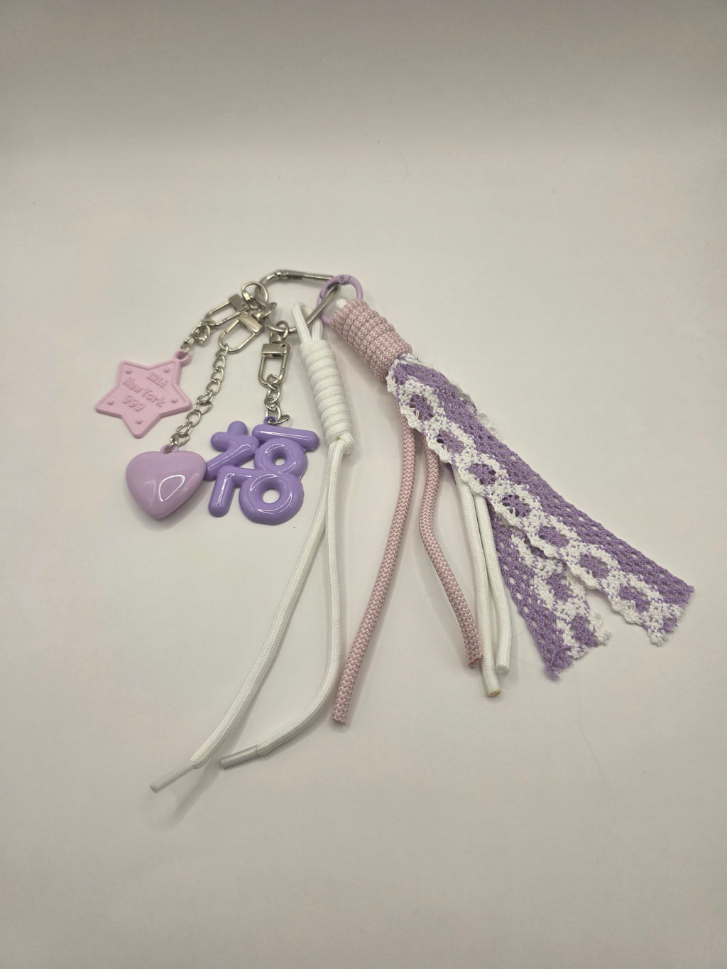 Lila Bunny Bag Charm – Tassenhanger met Hart & Charms