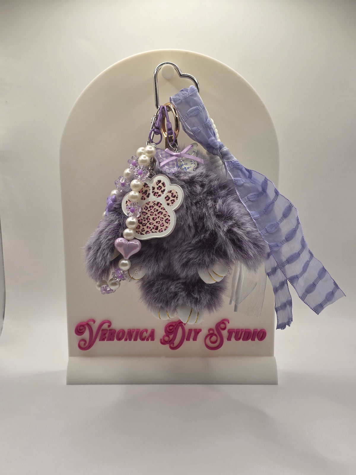 Paarse Bunny Bag Charm – Tassenhanger met Pootje & Parels