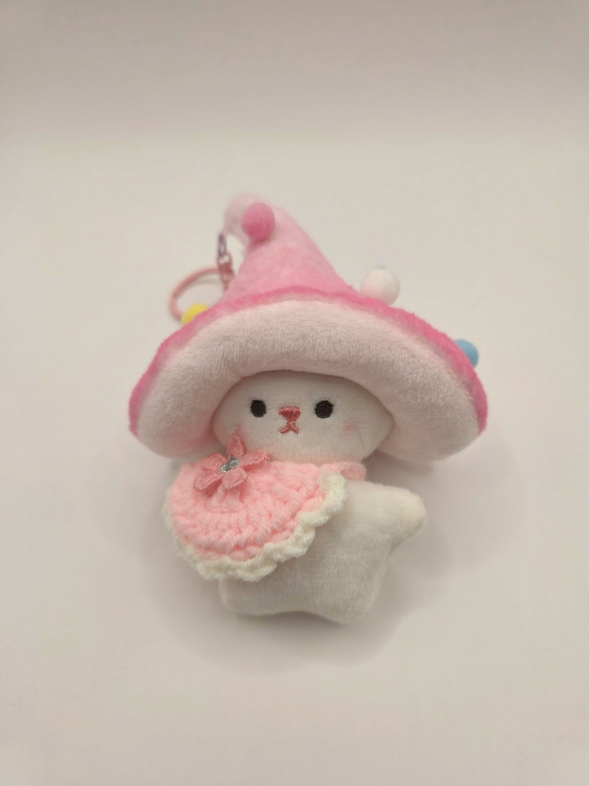 Kawaii Pink Mushroom Bunny Bag Charm – Roze Paddenstoel Tassenhanger met Lintjes & Charms